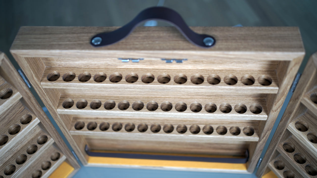 Exklusiver Aroma-Holzkoffer aus Schweizer Eichenholz massiv