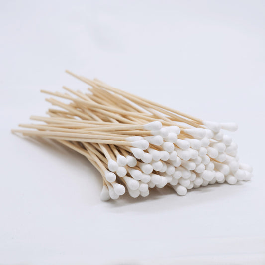 Wattestäbchen mit kleinem Wattekopf